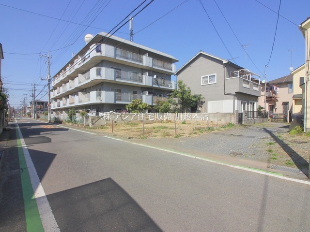 月々９万円台～　新築戸建　川越市諏訪町第2期の前面道路含む現地写真|南西側6.0ｍ公道/南東側4.0ｍ公道