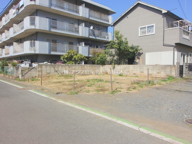 月々９万円台～　新築戸建　川越市諏訪町第2期の前面道路含む現地写真|南西側6.0ｍ公道/南東側4.0ｍ公道