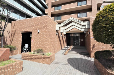 【エントランス】 | グリーンコーポ野田阪神 | 3ＷＡＹアクセス可能！通勤通学も便利♪