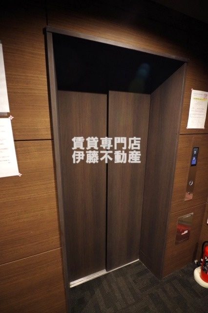 S-RESIDENCE志賀本通Northのロビー|エレベーター