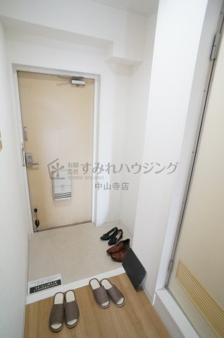 フェリオ伊丹北の玄関