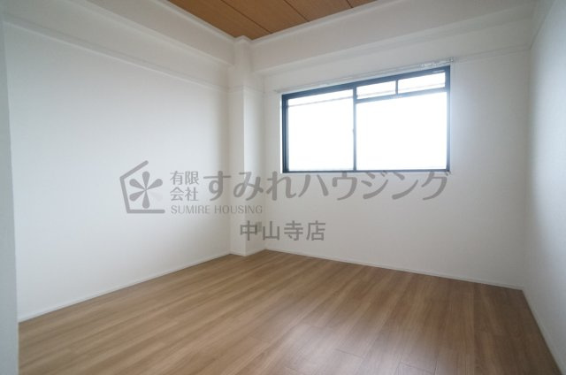 フェリオ伊丹北の玄関