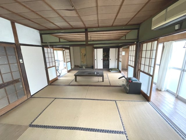 厳木売家の和室