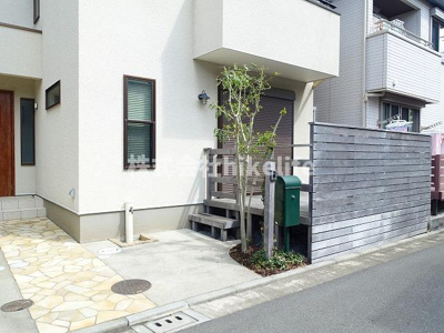 【エントランス】 | 茅ヶ崎市香川６丁目戸建住宅