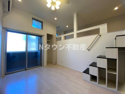 【洋室】 | ハーモニーテラス中村町Ⅳ | 明るい洋室です