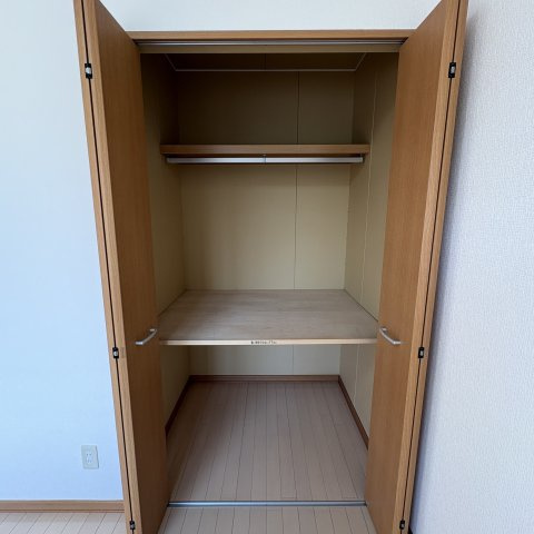 ハイツブルーラグーンの収納