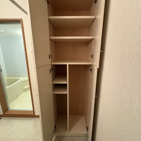 ハイツブルーラグーンの収納