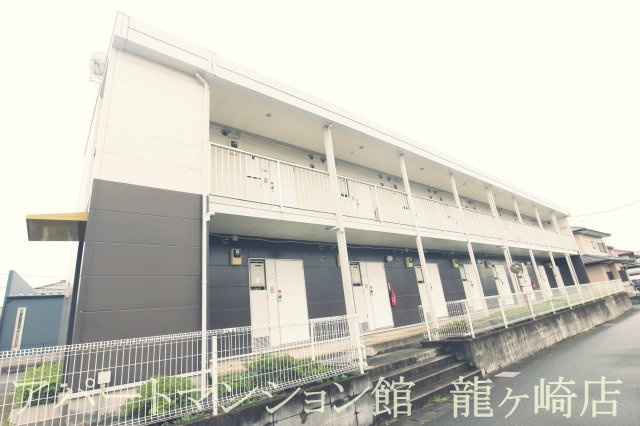 レオパレス山久の外観