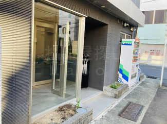【エントランス】