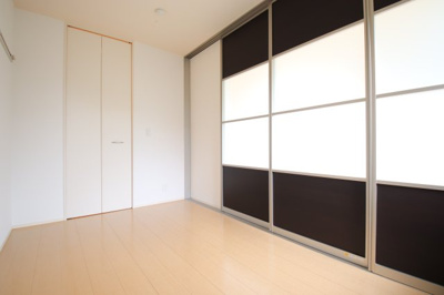 【寝室】 | レフィナード