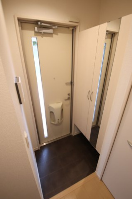 【玄関】 | レフィナード