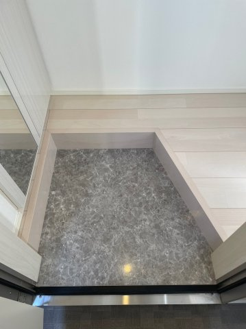 仲介手数料0円！！志賀本通ヒルズの玄関