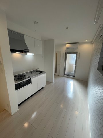 仲介手数料0円！！志賀本通ヒルズの居間・リビング