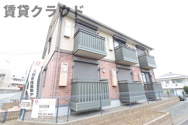クレアールの外観|コンビニ、スーパーも近い周辺環境！