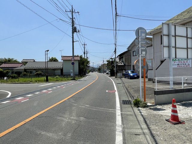 藤岡市岡之郷第3（全4棟）3号棟の前面道路含む現地写真|前面道路含む現地写真です
