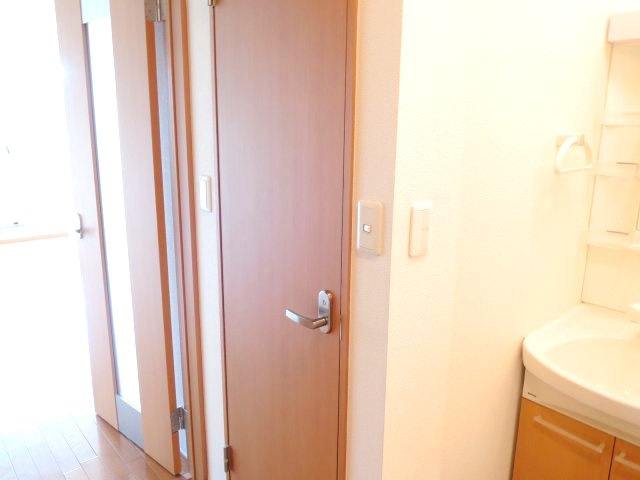 【内装】 | Verdor | 同タイプ別室の写真です