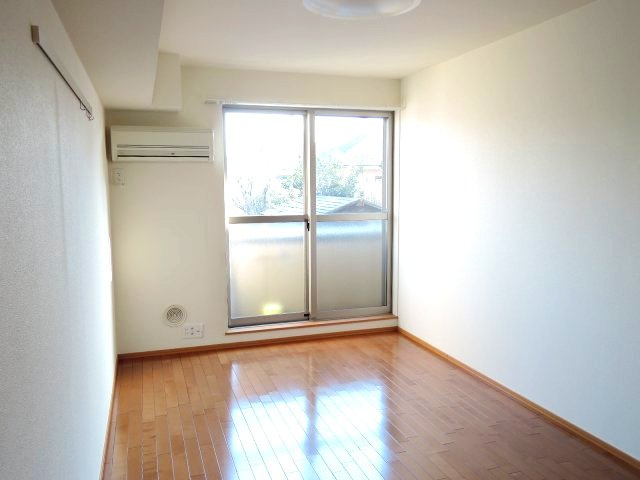 【洋室】 | Verdor | 同タイプ別室の写真です