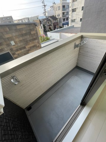 仲介手数料0円！！ルークス名古屋 IIのバルコニー