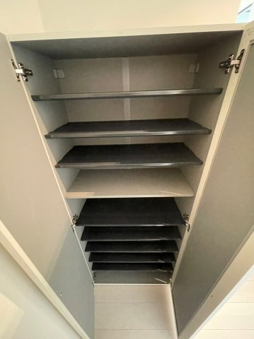 仲介手数料0円！！ルークス名古屋 IIの収納