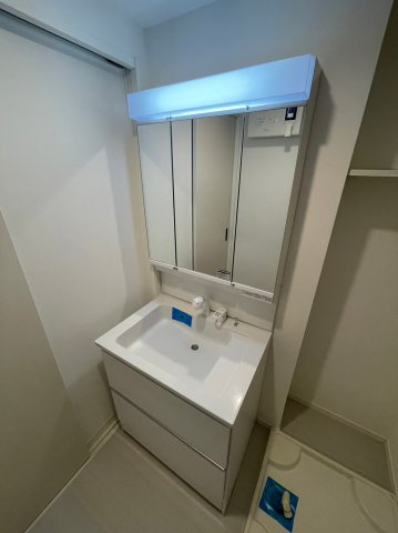 仲介手数料0円！！ルークス名古屋 IIの洗面所