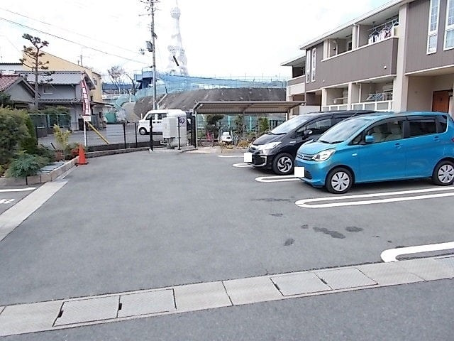 マーガレットハウスの駐車場