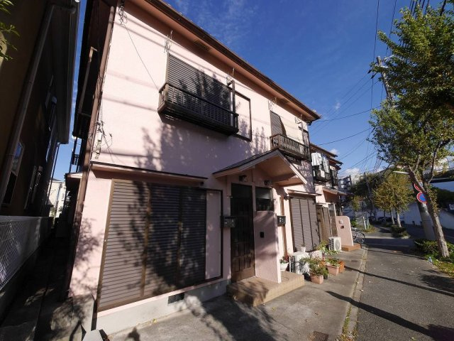衣河テラスハウスの外観