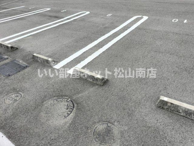 【駐車場】 | イノセント・ブルーム