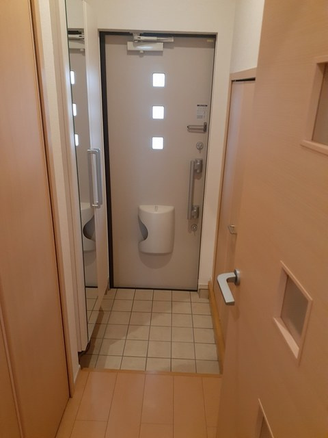 サンヴェール茂原Dの玄関