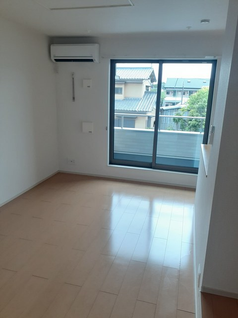 サンヴェール茂原Dの居間・リビング