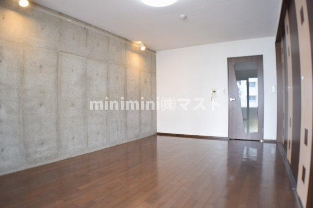 フォレステージュ靱公園の居間・リビング