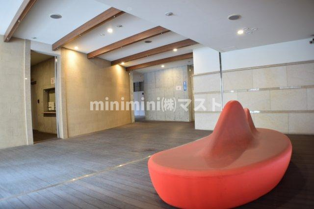 フォレステージュ靱公園のロビー