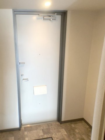ＲＩＳＥ ＣＯＵＲＴ ＢＷの玄関