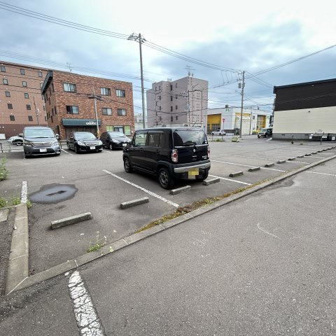 アーバンプラザの駐車場