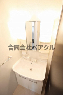 【独立洗面台】 | シーザリオＢ棟 | 独立洗面台あり、毎朝おしゃれに忙しい女性の方におすすめです