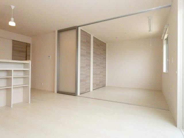 アンソレイエ　ファミーユの居間・リビング