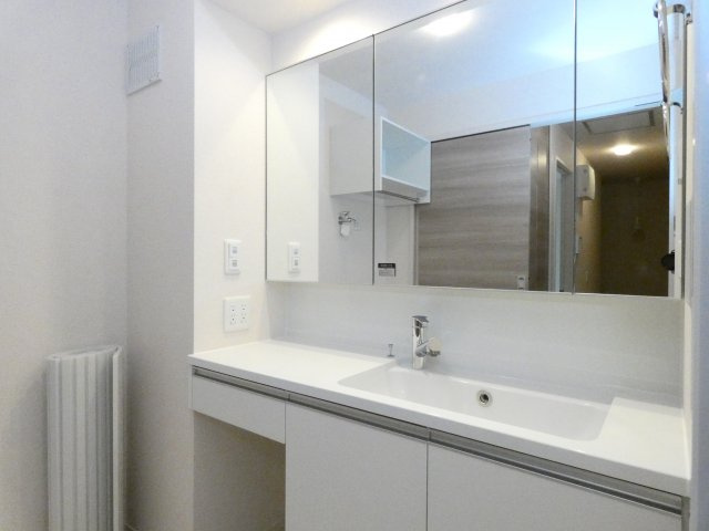 アンソレイエ　ファミーユの洗面所