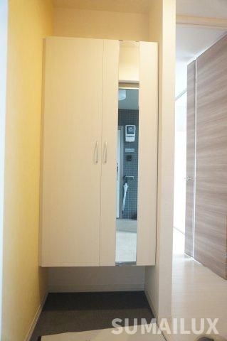 セキュレア須屋Cの玄関