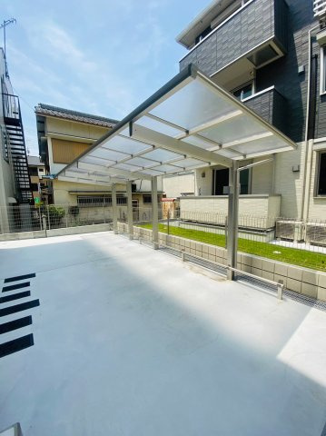 フェリーチェ明石大久保の駐車場