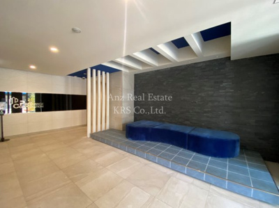 【ロビー】 | プレサンスＯＳＡＫＡ　ＤＯＭＥＣＩＴＹスクエア | 高級感のあるロビー★ソファーがあります☆