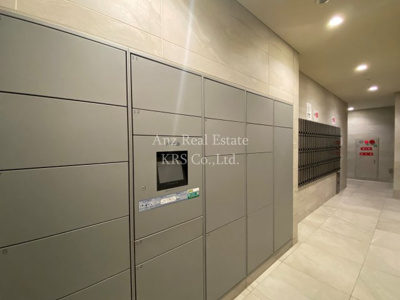 【その他共用部分】 | プレサンスＯＳＡＫＡ　ＤＯＭＥＣＩＴＹスクエア | 不在時に大変便利な宅配ボックスもあります！