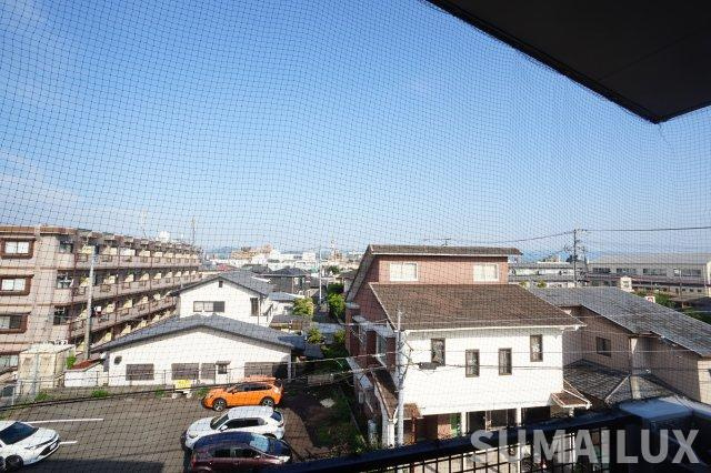 ユニヴァーサルハイツの展望