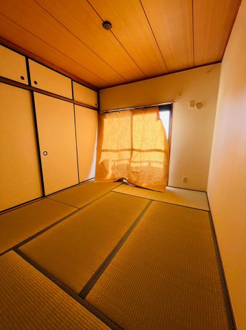 レスカール一番町の和室