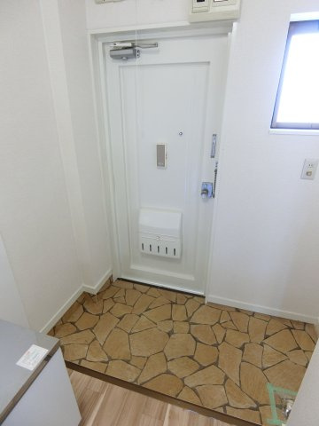 佐鳴台テニスビレッジの玄関