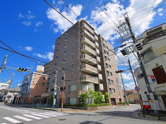 ローレルコート奈良南の外観|キレイな外観です。