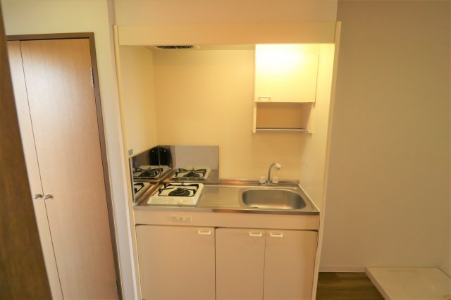 ロイヤルハーモニーのキッチン