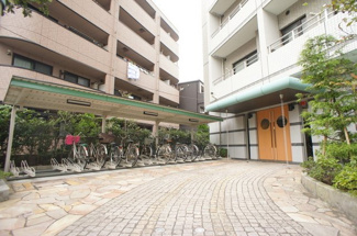 開放感のあるエントランス