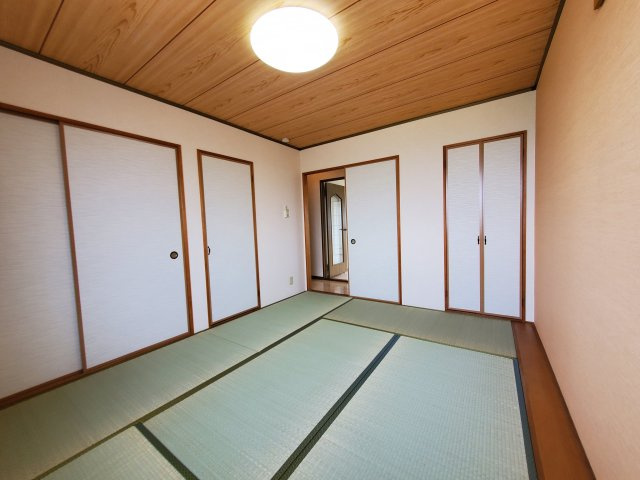 メゾン・アイリスの和室