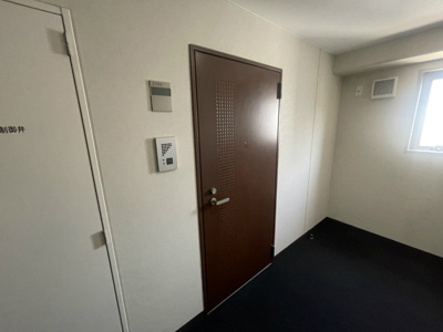 【玄関】 | La Douceur千葉中央