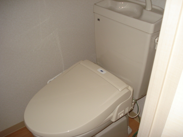 シャルムコートⅡのトイレ|温水暖房便座