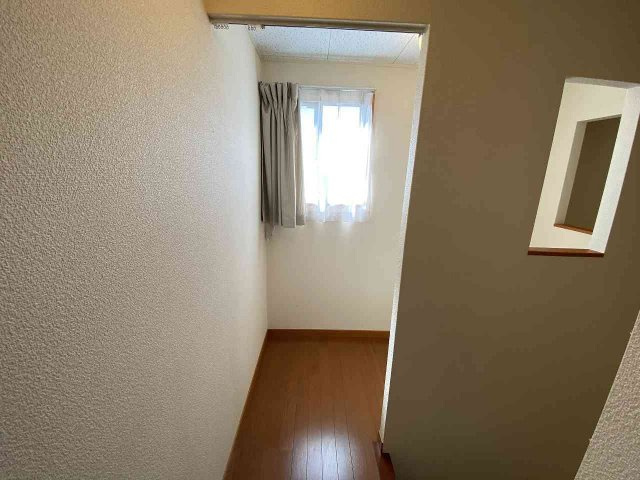 レオパレスルミエールの内装|2F